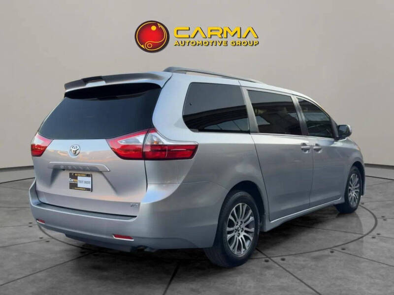 2018 Toyota Sienna XLE 8-Passenger