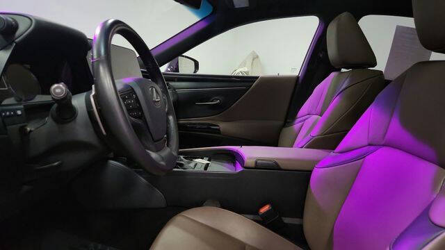 2025 Lexus ES 350