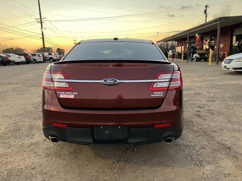 2016 Ford Taurus SEL