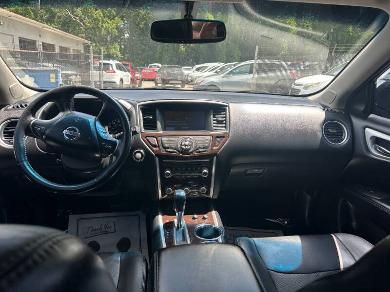 2013 Nissan Pathfinder Platinum