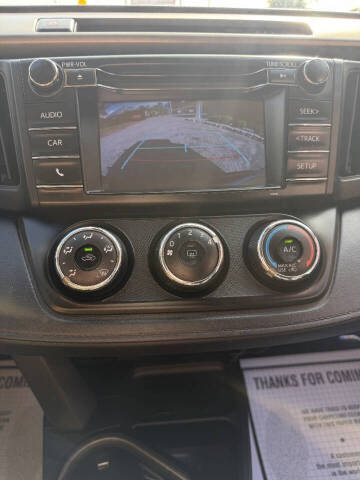 2017 Toyota RAV4 LE