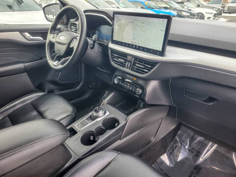 2024 Ford Escape Platinum