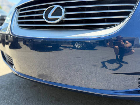 2005 Lexus SC 430