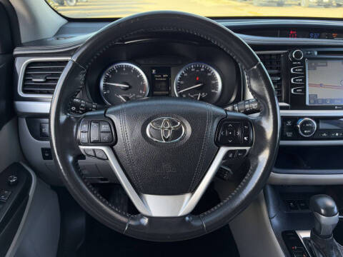 2017 Toyota Highlander XLE