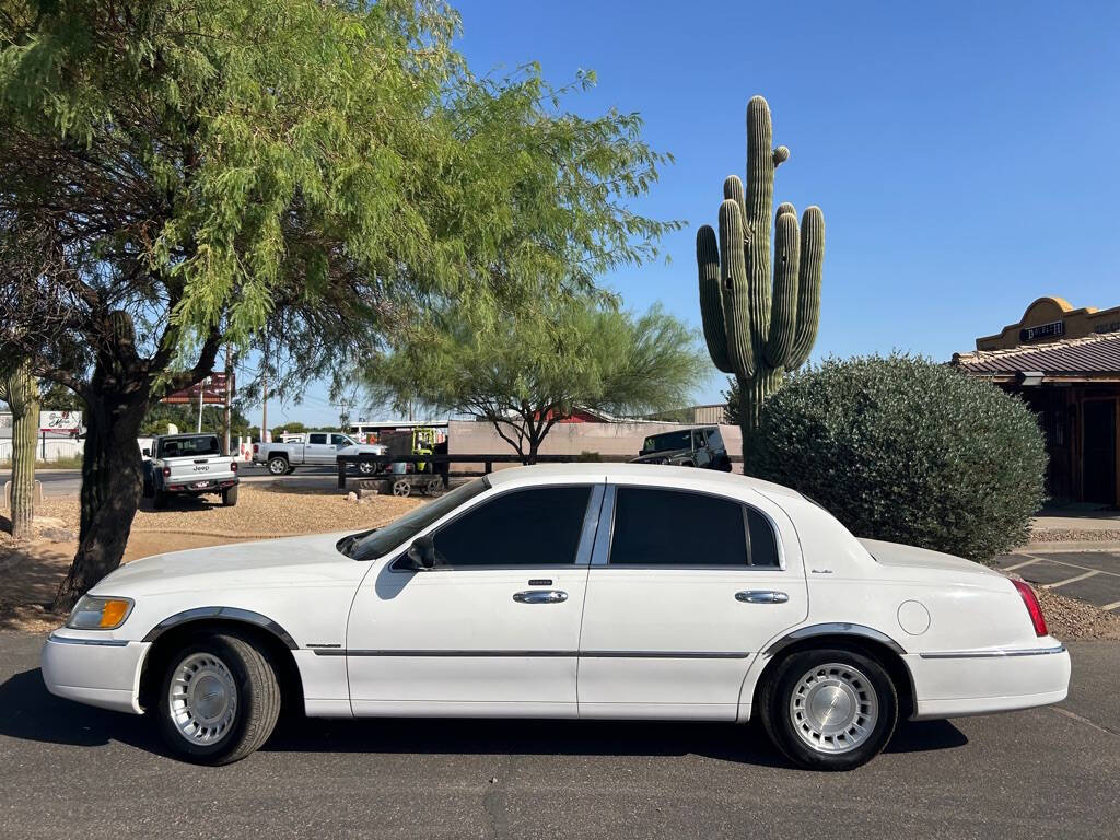 2000 Lincoln Town Car for sale at Big 3 Automart At Double H Auto Ranch in QUEEN CREEK, AZ