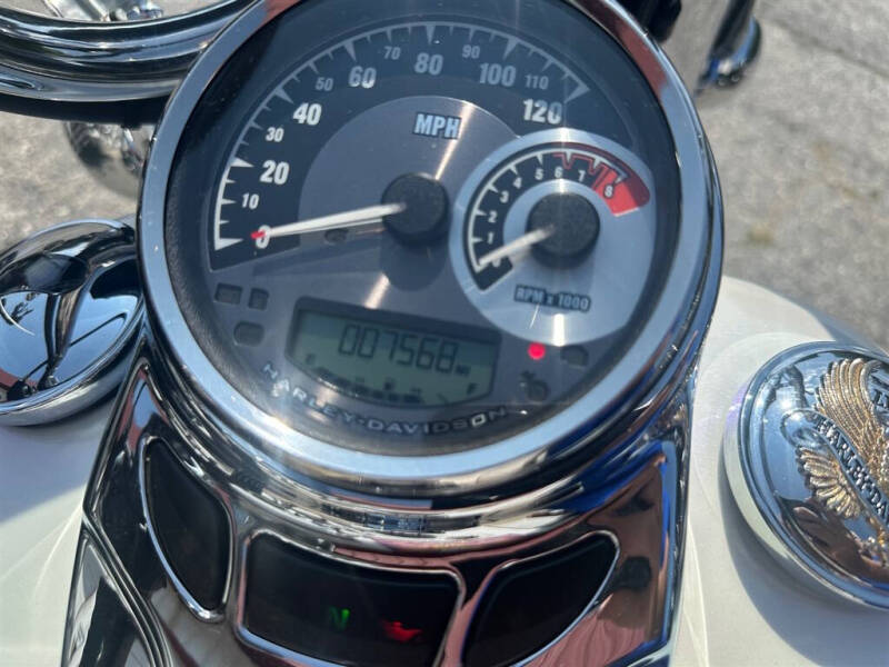 2010 Harley-Davidson FLSTC -