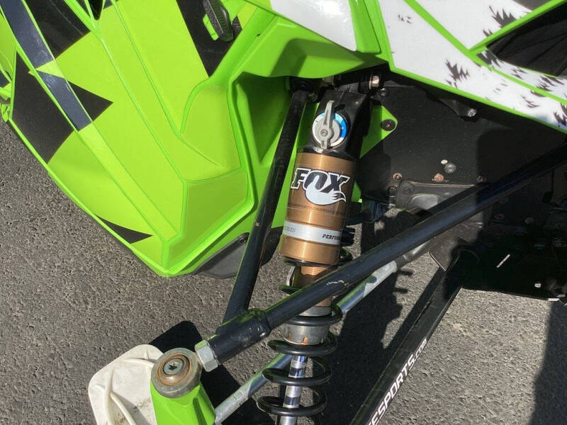 2022 Arctic Cat ZR 8000 RR