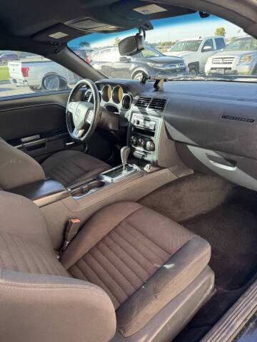 2013 Dodge Challenger SXT