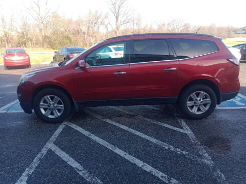 2013 Chevrolet Traverse for sale at DOUG'S AUTO SALES INC in Pleasant View TN