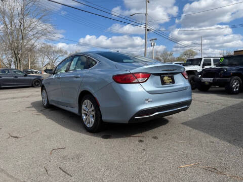 2015 Chrysler 200 Limited