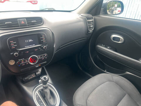 2017 Kia Soul +