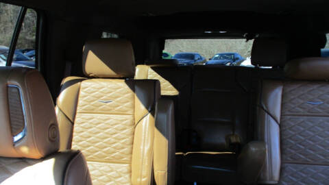 2022 Cadillac Escalade Premium Luxury
