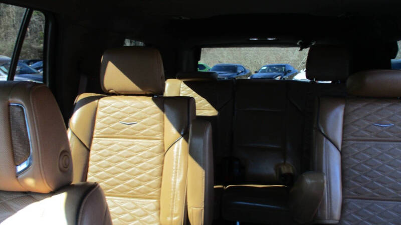 2022 Cadillac Escalade Premium Luxury