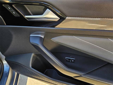 2025 Volkswagen Jetta SEL