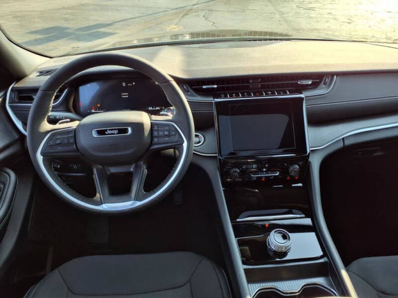 2025 Jeep Grand Cherokee L Laredo X