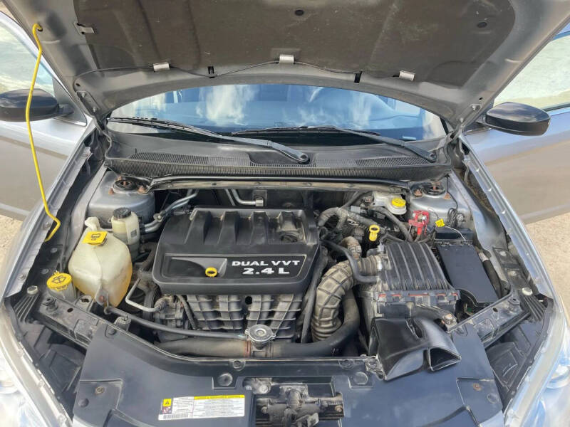 2013 Chrysler 200 LX