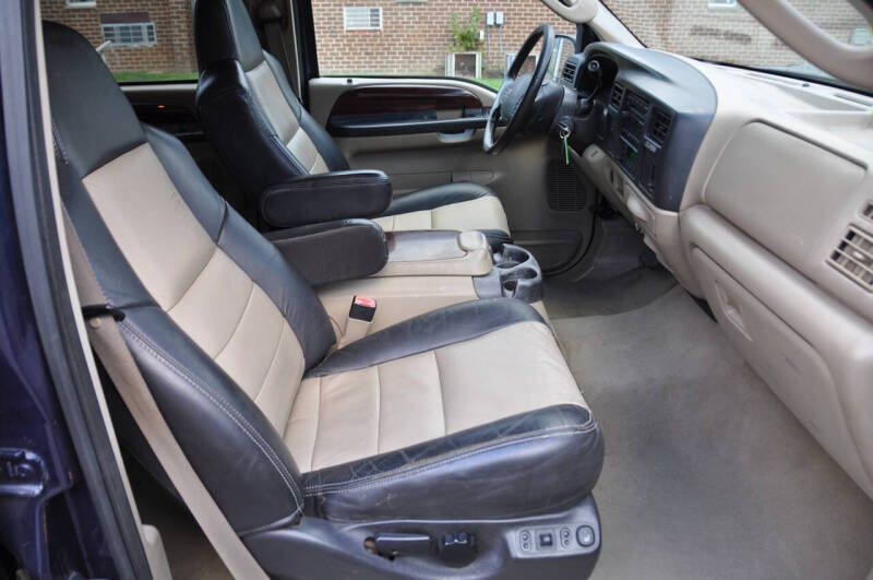 2005 Ford Excursion Eddie Bauer