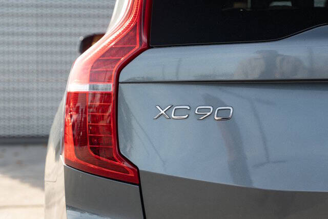 2019 Volvo XC90 T6 Momentum