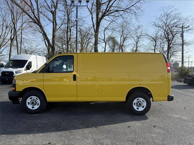 2022 GMC Savana 2500