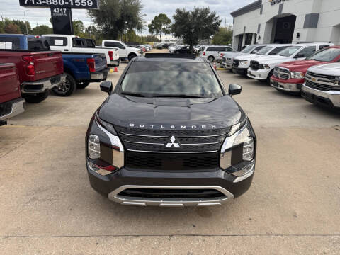 2024 Mitsubishi Outlander SE