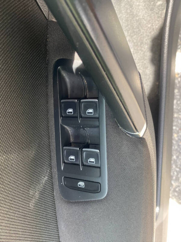 2015 Volkswagen Golf GTI SE