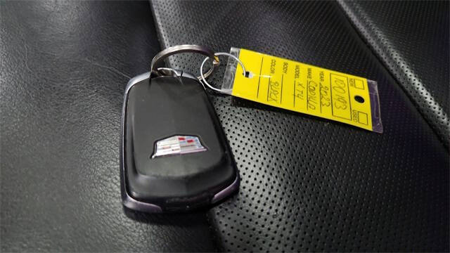 2023 Cadillac XT4 Premium Luxury