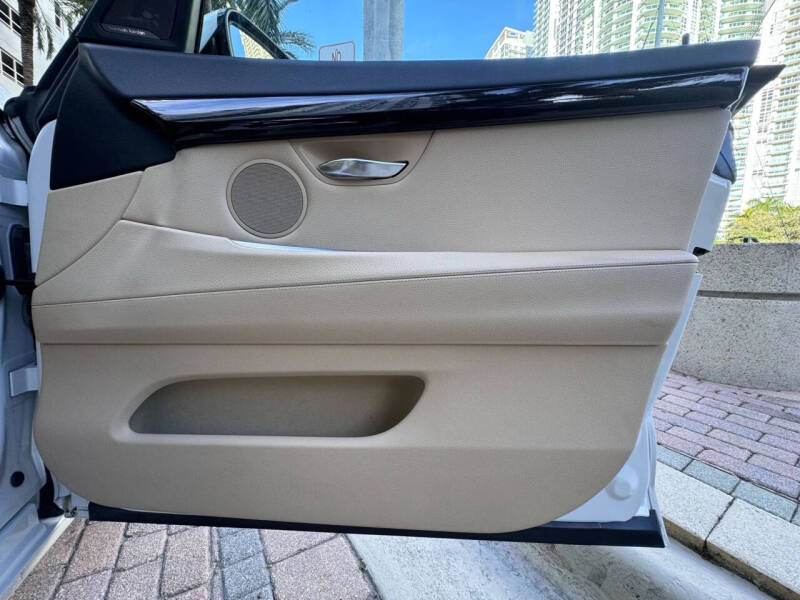 2014 BMW 5 Series 535i Gran Turismo