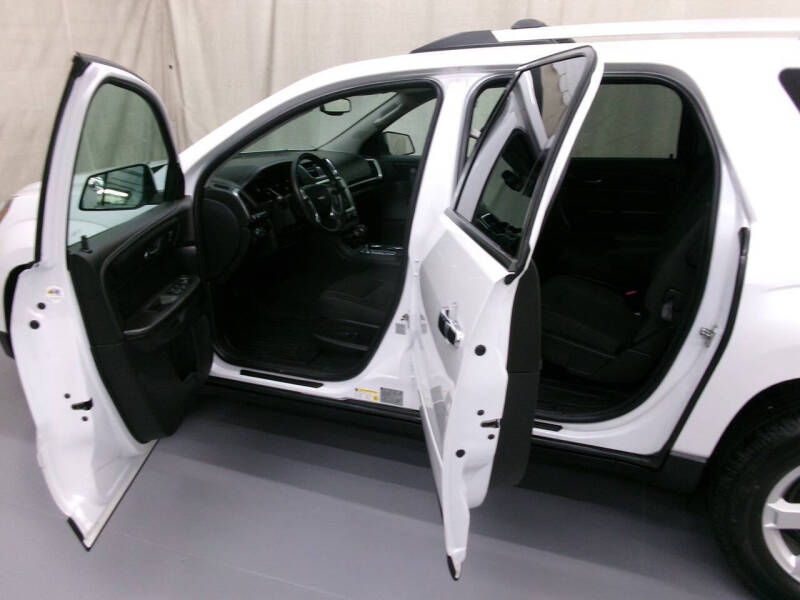 2016 GMC Acadia SLE-2