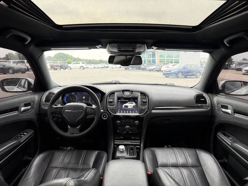 2017 Chrysler 300 S