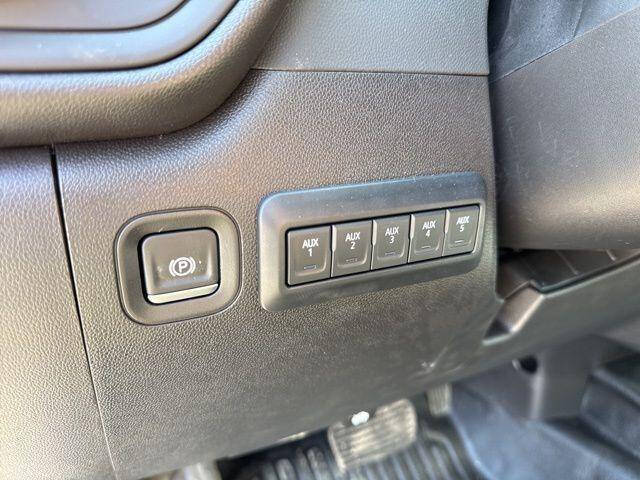 2025 GMC Sierra 3500HD CC Pro