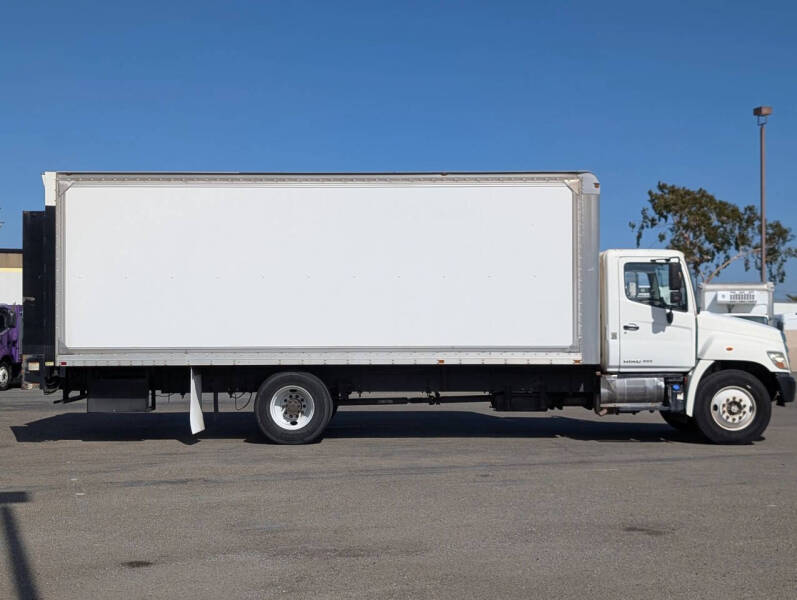 2015 Hino 268A