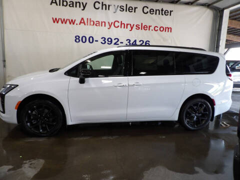 2027 Chrysler Pacifica Limited