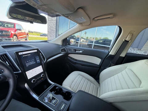 2024 Ford Edge SE