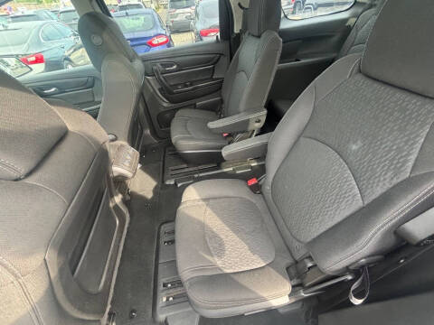 2016 GMC Acadia SLE-2