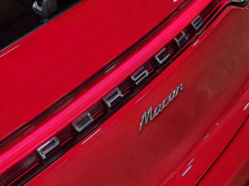2023 Porsche Macan