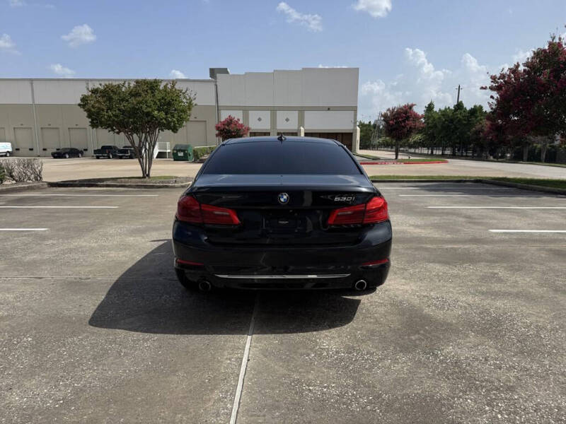 2017 BMW 5 Series 530i