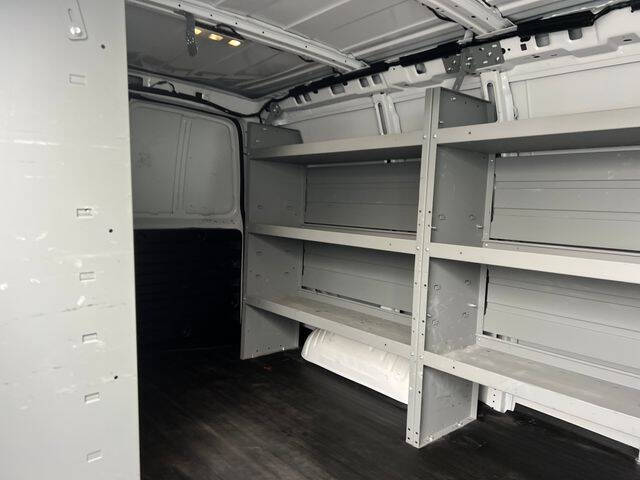 2021 Chevrolet Express 2500