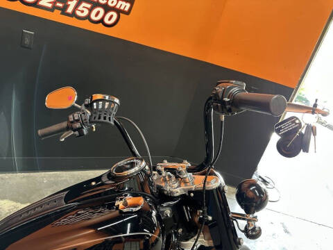 2018 Harley-Davidson® FLHC - Softail® Heritage