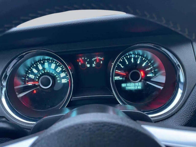 2014 Ford Mustang V6