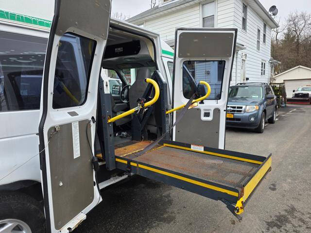 2012 Ford E-Series E-350 SD