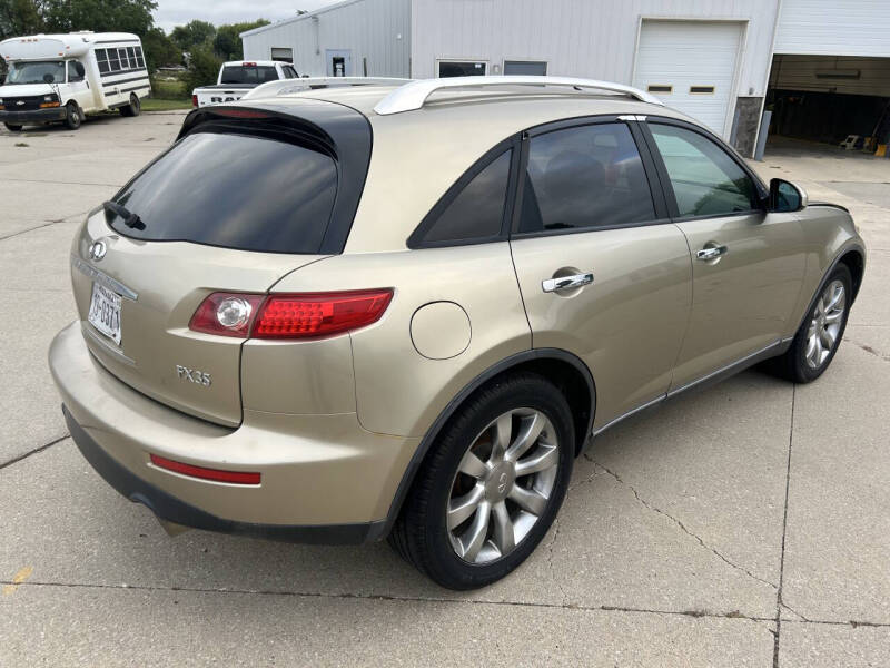 2004 Infiniti FX35