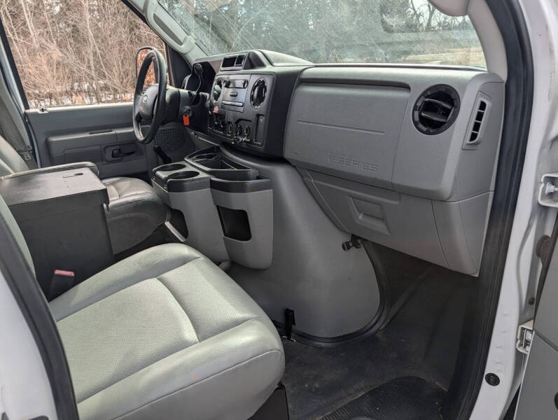 2012 Ford E-Series