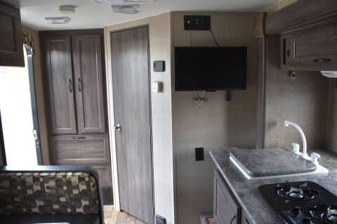 2019 Pacific Coachworks Mighty Lite Mini
