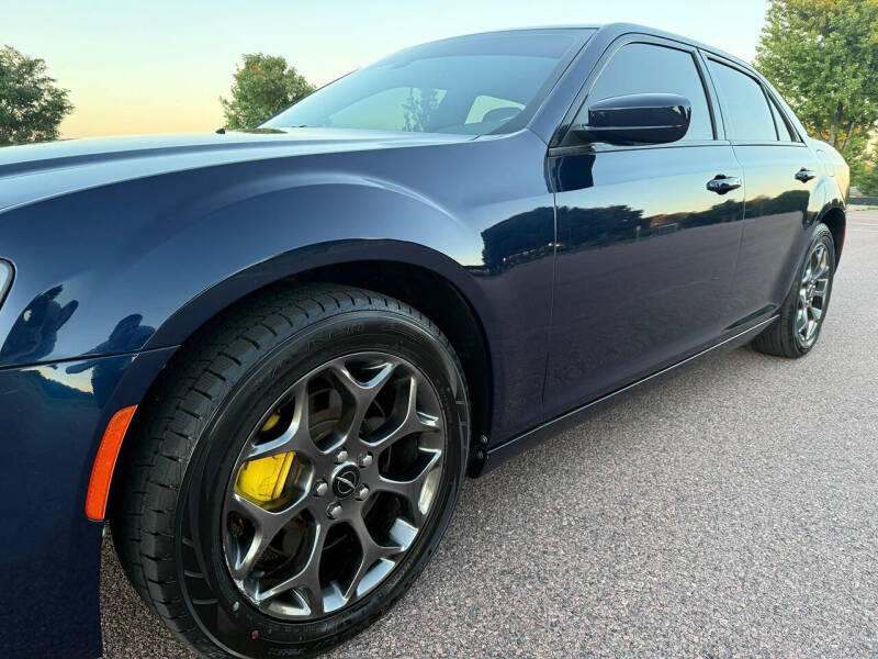 2016 Chrysler 300 S
