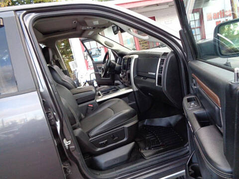 2014 RAM 1500 Laramie