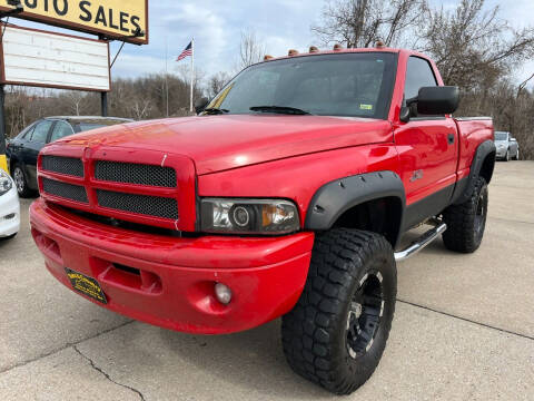 2001 Dodge Ram 1500 for sale at Town and Country Auto Sales in Jefferson City MO