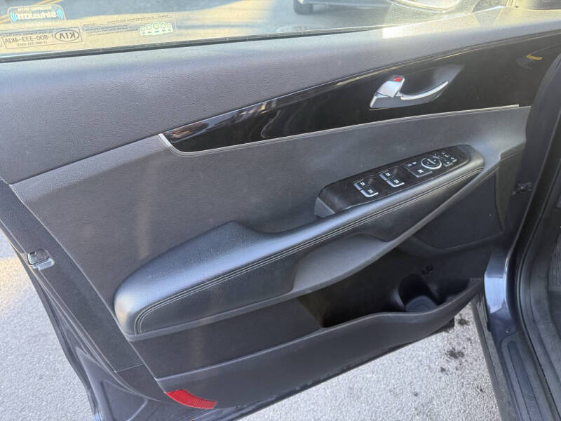 2018 Kia Sorento EX V6