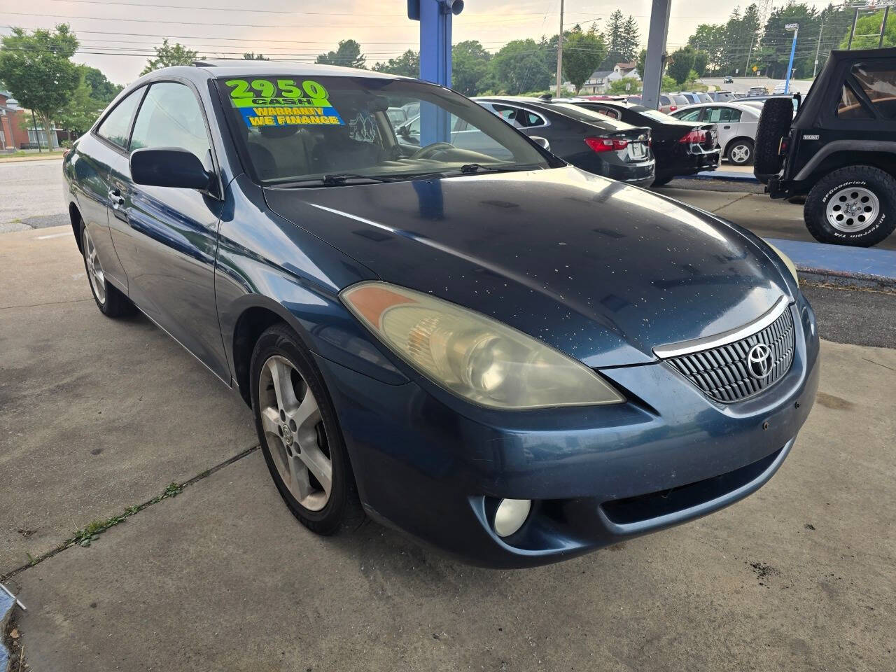 2004 Toyota Camry Solara for sale at QUEENSGATE AUTO SALES in York, PA