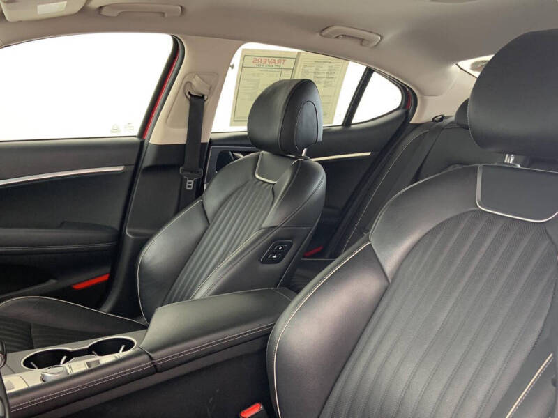 2022 Genesis G70