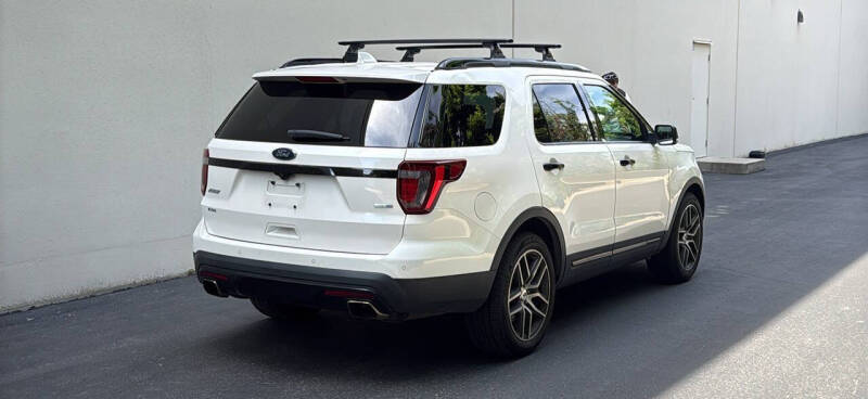 2017 Ford Explorer Sport